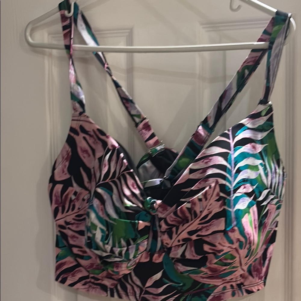 Colorful Leaf Print Strappy Top